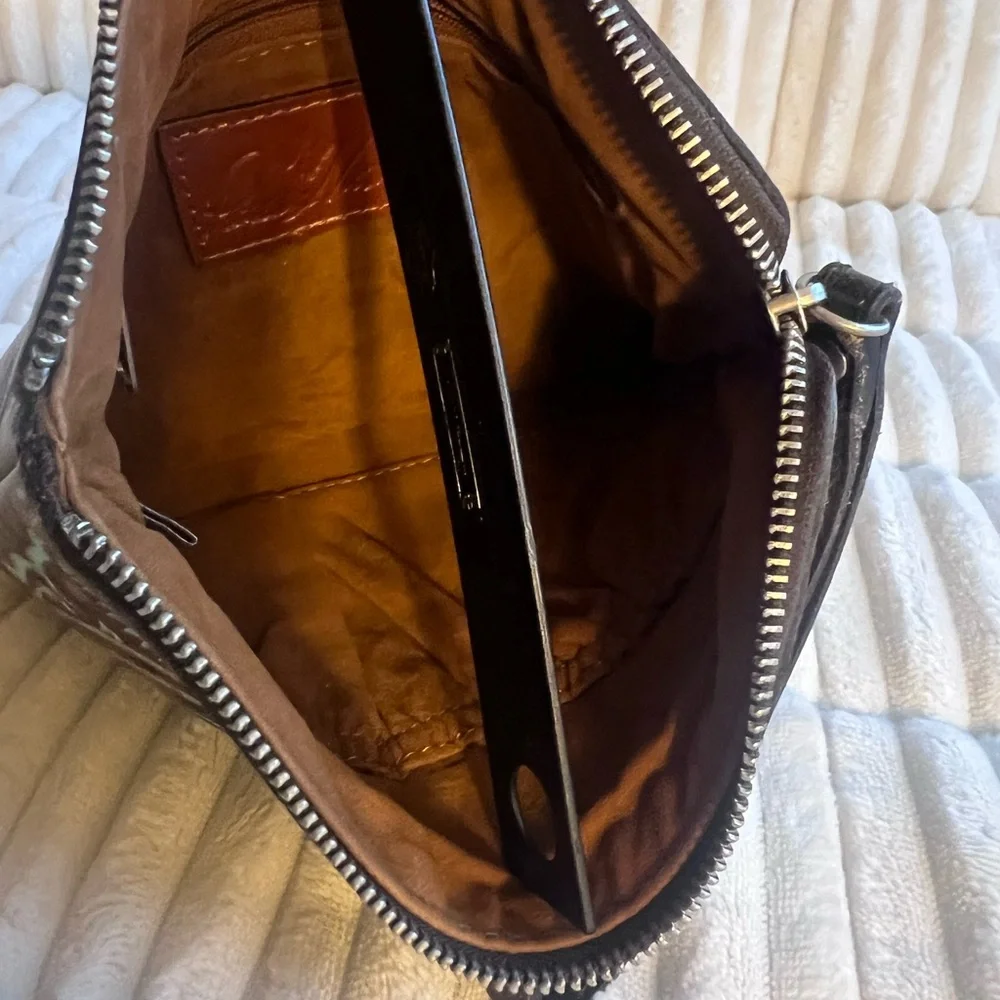 Patricia Nash Brown Leather Clutch - Picture 3 of 16